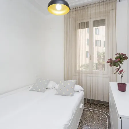 Haven Family Flat By Wonderful Italy Apartment Genua